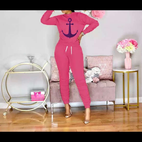 Clothes - Picture 14 of 16